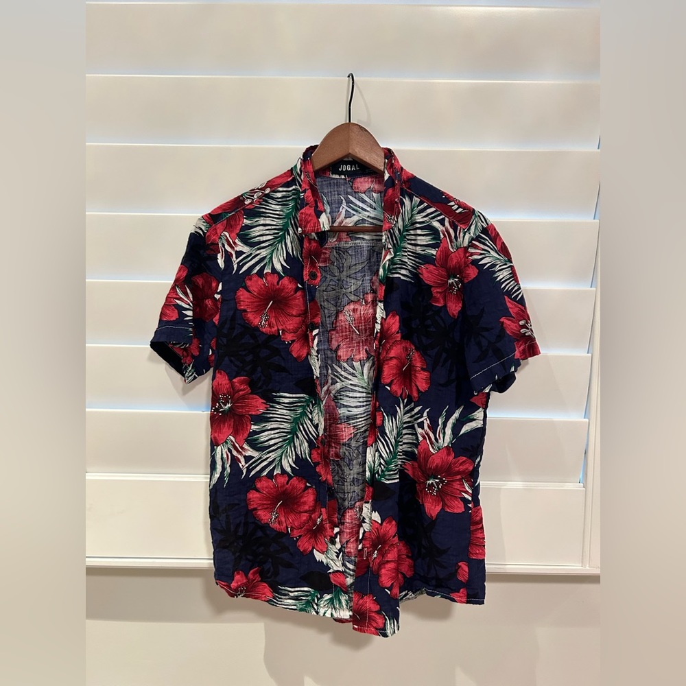 Amazon: Hawaiian Shirt